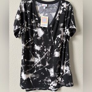 LuLaRoe Christy Black and White Abstract Short Sleeve Top